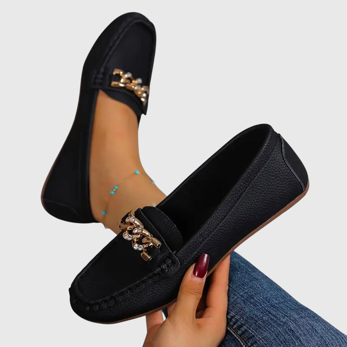 Edurne | Mocasines planos con hebilla de diamantes