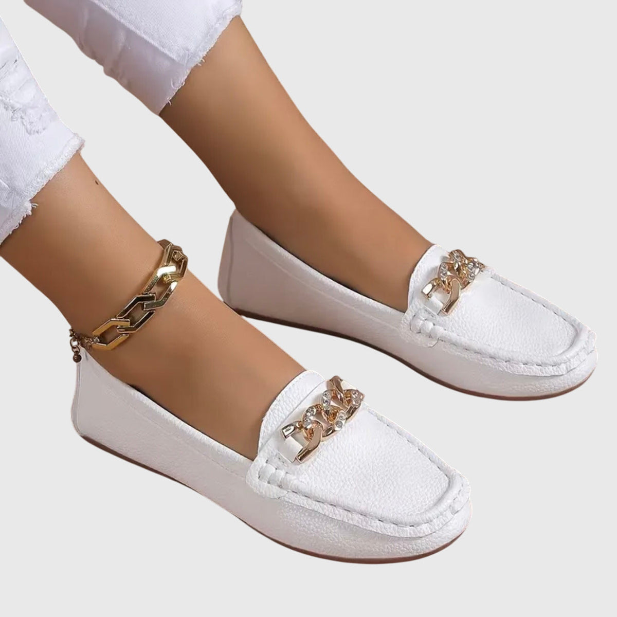 Edurne | Mocasines planos con hebilla de diamantes