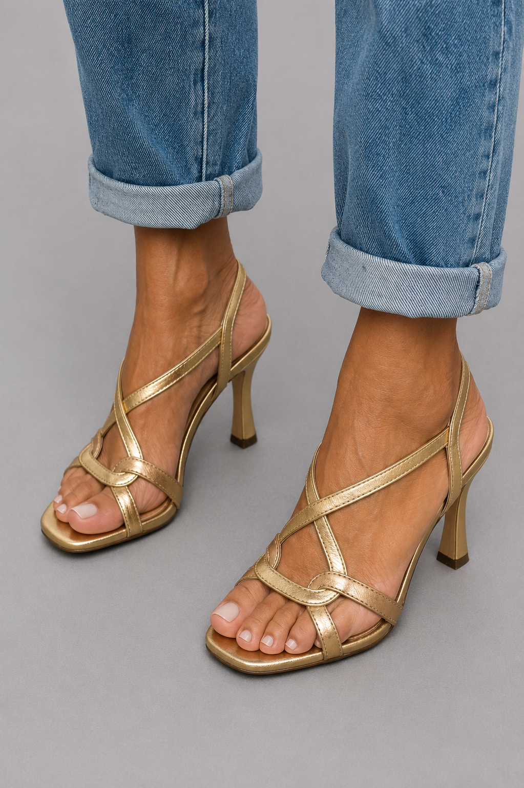 Sol ™ | Sandalias Doradas, Encanto Estival