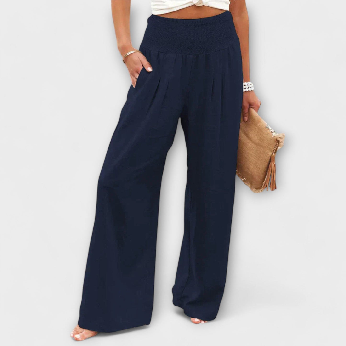 Julie - Pantalones aireados y elegantes