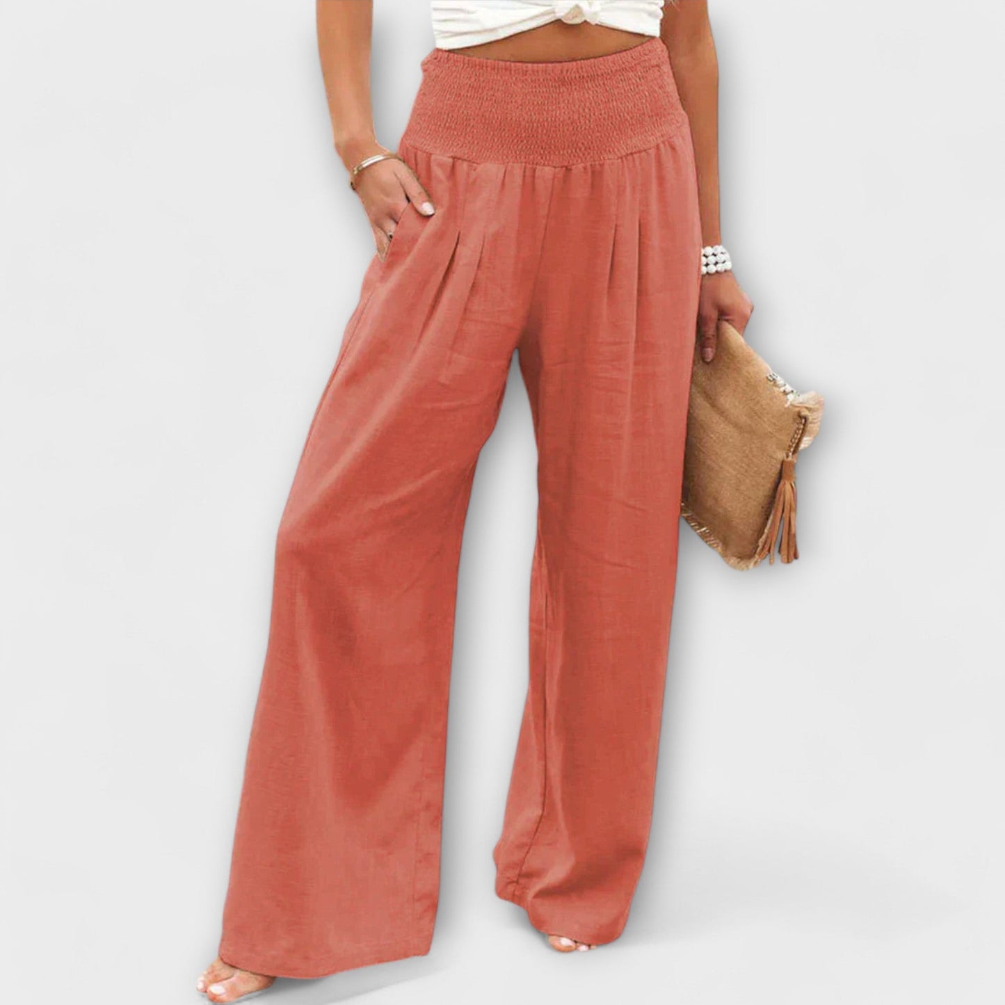 Julie - Pantalones aireados y elegantes