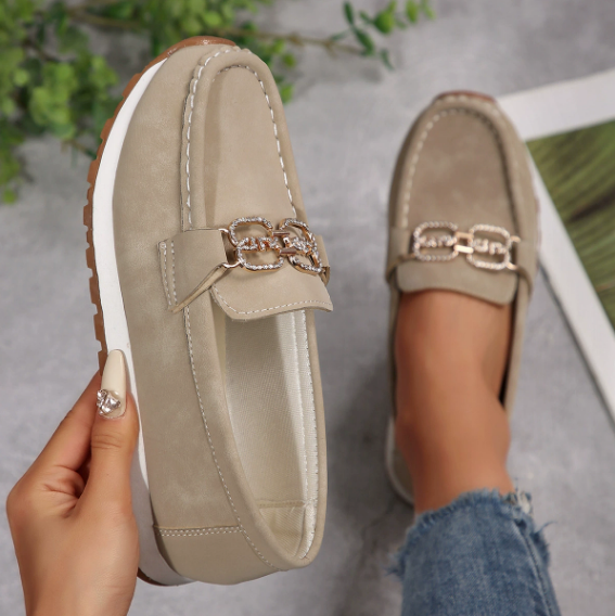 Ema | Mocasines chic con hebilla de diamantes