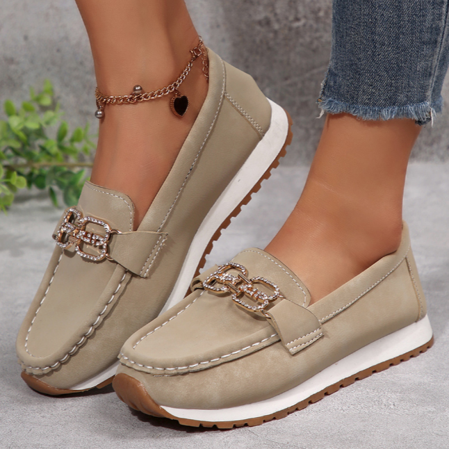 Ema | Mocasines chic con hebilla de diamantes