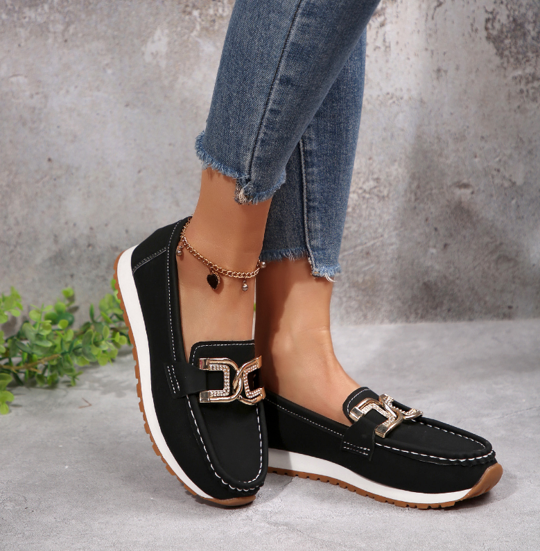 Ema | Mocasines chic con hebilla de diamantes