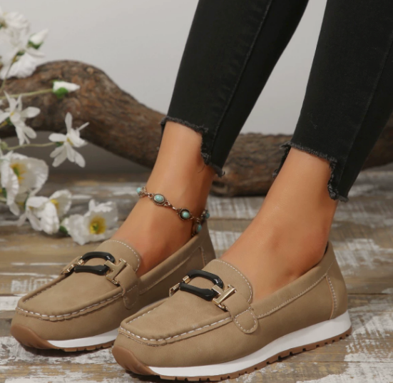 Emilia | Mocasines con cadena entrelazada