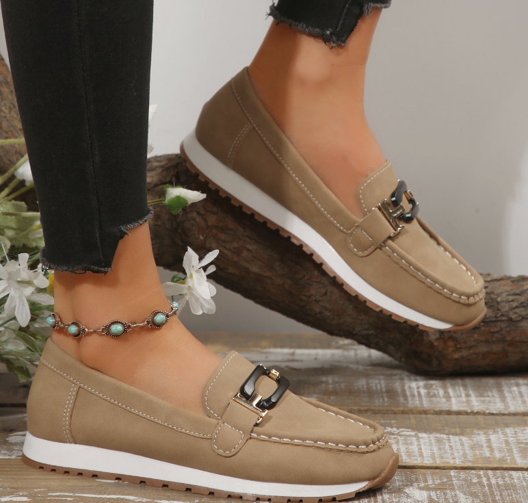 Emilia | Mocasines con cadena entrelazada