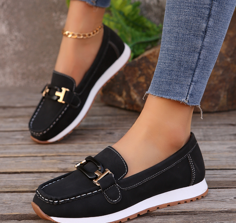 Emilia | Mocasines con cadena entrelazada